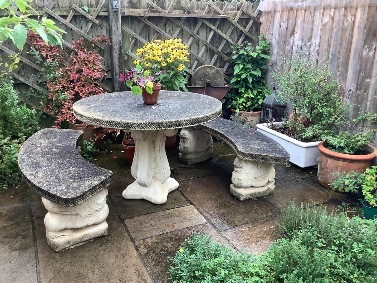 Primrose Self Catering Bed & Breakfast *